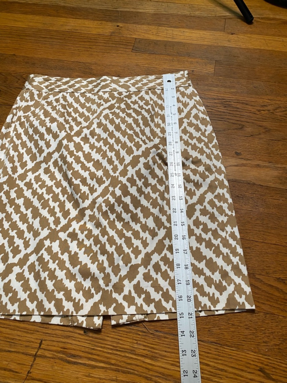 J.Crew Tan White Geometric Mini Skirt Size 8 Stretch Cotton - Picture 4 of 7
